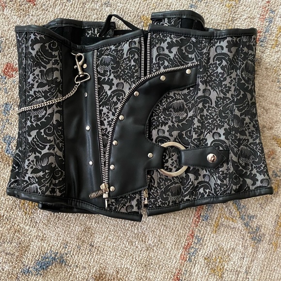 Steampunk Underbust Corset - Picture 4 of 6